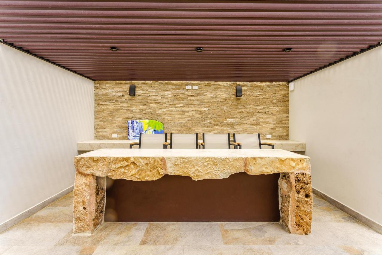 Luxurious Arenis Condo Living By Stella Rentals 신데 델 카르멘 외부 사진