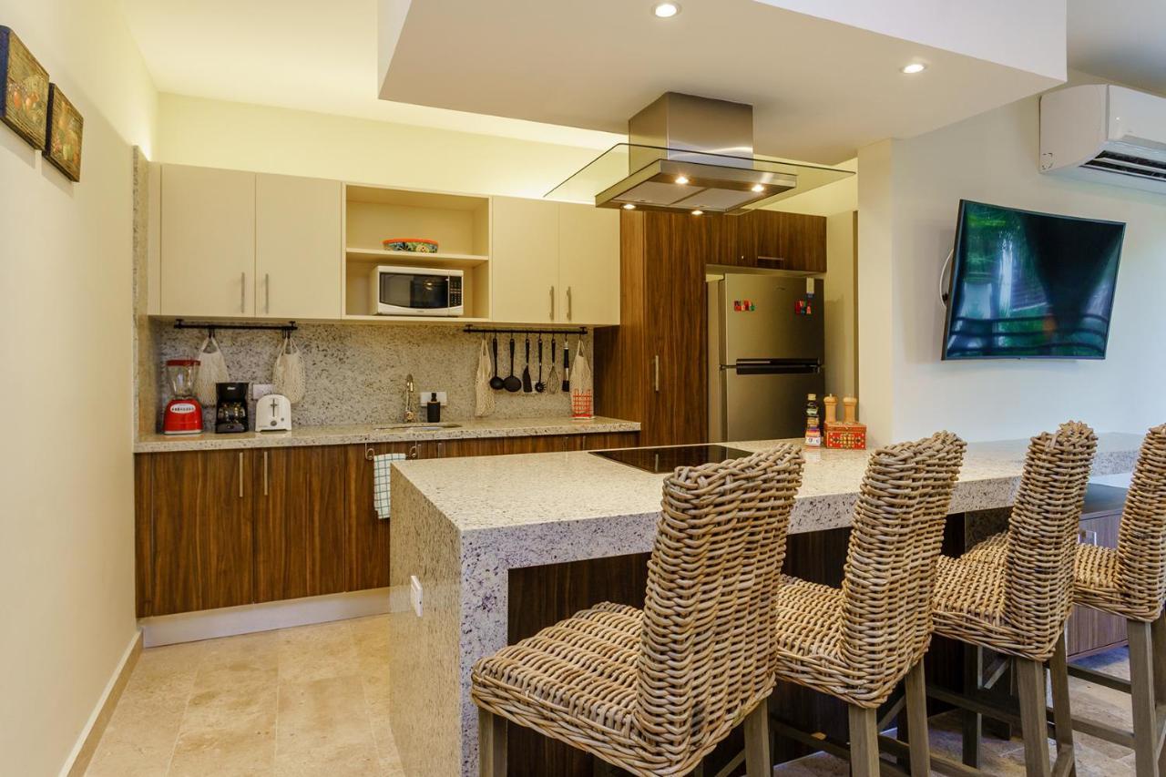 Luxurious Arenis Condo Living By Stella Rentals 신데 델 카르멘 외부 사진